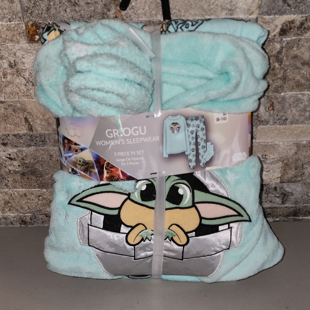 Disney Grogu  Sleepwear 3 Piece Pj Set Brand New